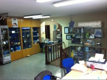 Local comercial en venta en CALLE JULIA MINGUILLÓN
