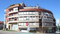 Vista exterior de Pis de lloguer en El Astillero   amb Calefacció, Parquet i Terrassa