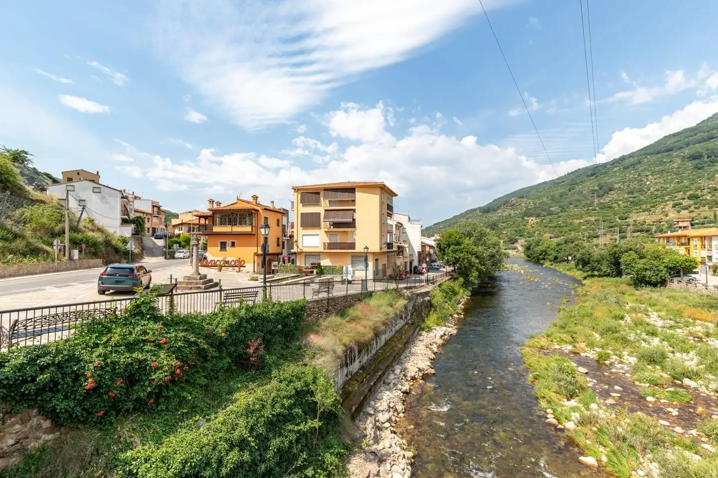 Vista exterior de Casa o xalet en venda en Navaconcejo amb Aire condicionat i Terrassa