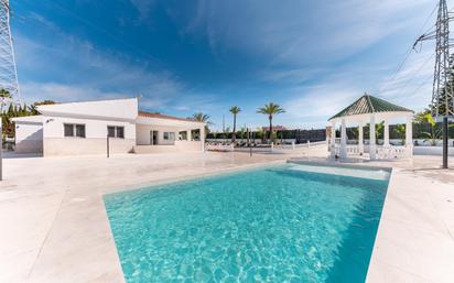 Swimming pool of House or chalet for sale in Elche / Elx  with Air Conditioner, Heating and Private garden
