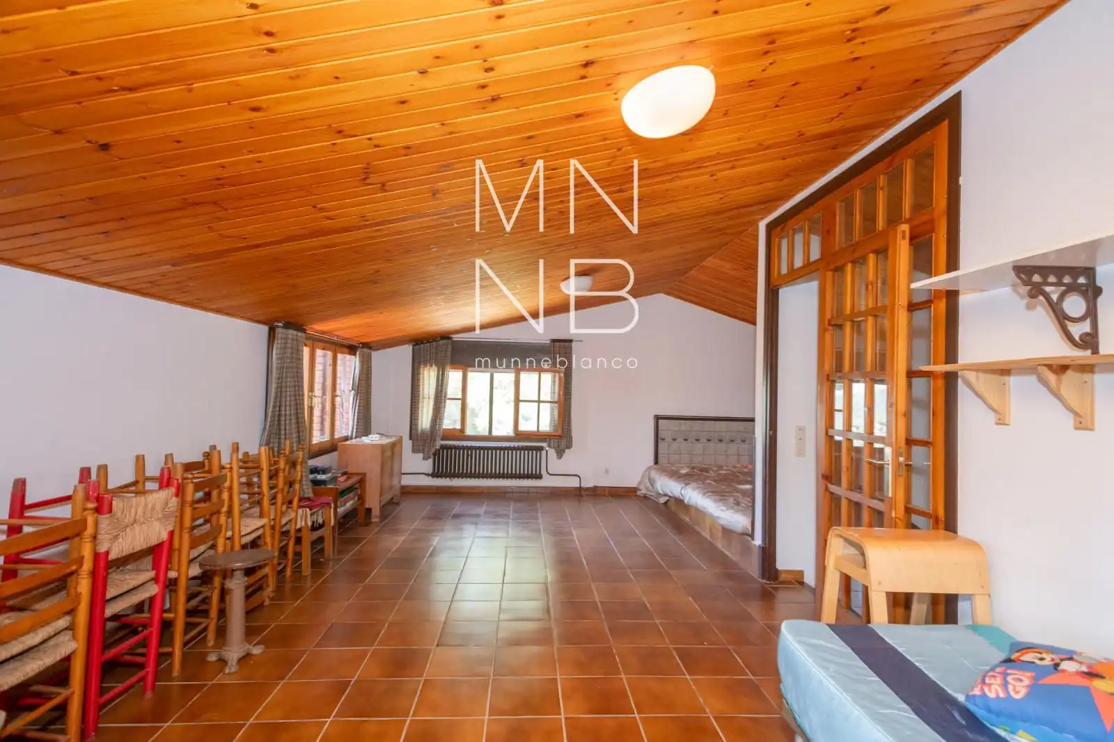 Wohnzimmer von Haus oder Chalet zur Miete in Òrrius mit Heizung, Schwimmbad und Möbliert