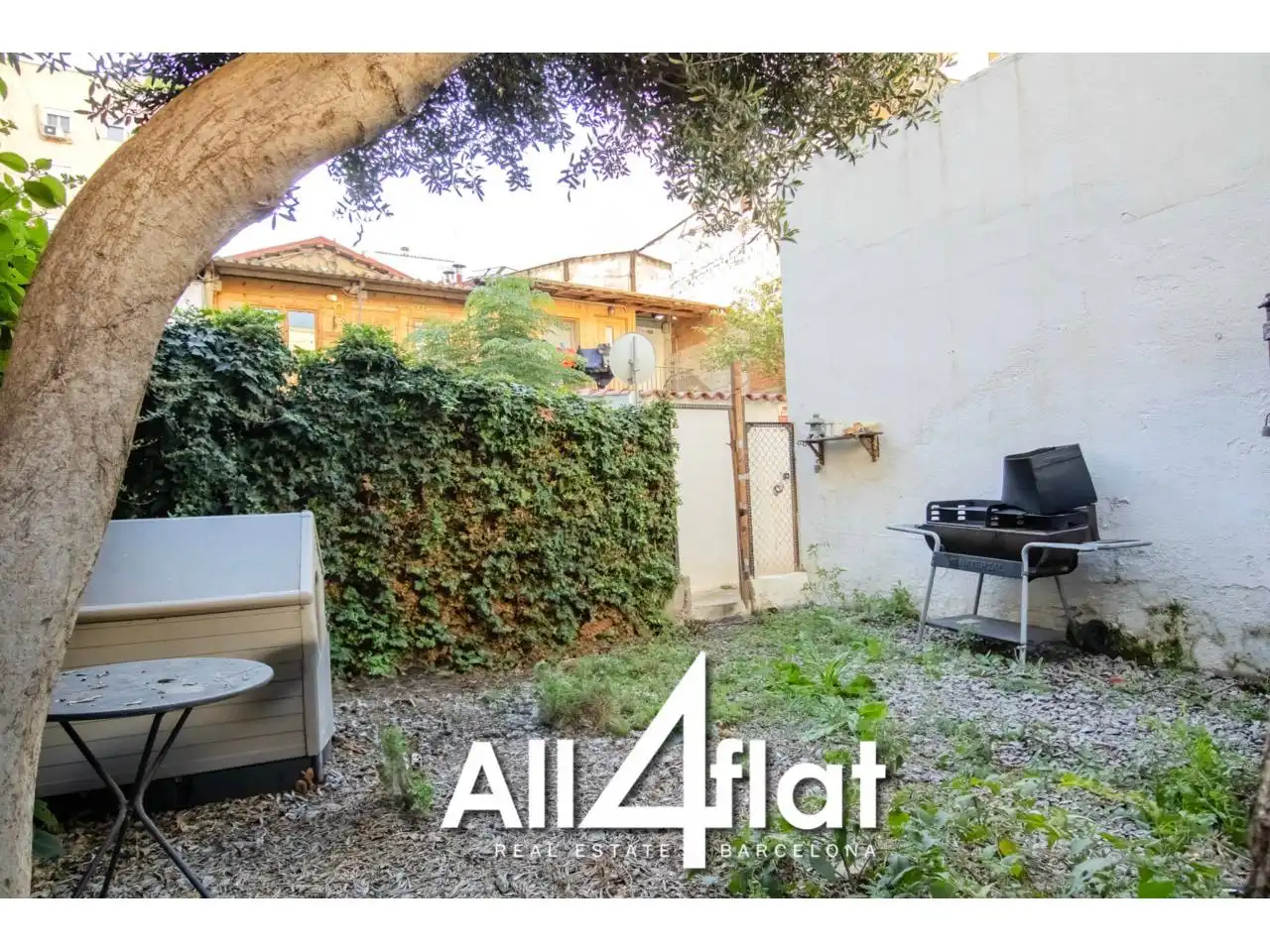 Außenansicht von Wohnung zur Miete in L'Hospitalet de Llobregat mit Klimaanlage, Privatgarten und Möbliert