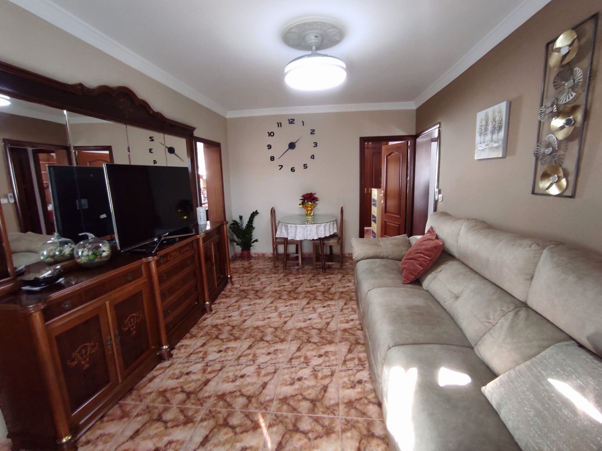 Sala d'estar de Pis en venda en Marbella amb Aire condicionat, Calefacció i Moblat