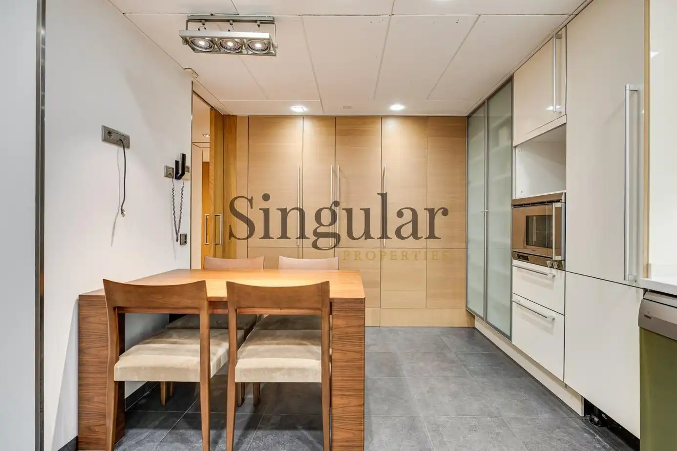 Cocina de Piso en venta en Barcelona con Aire acondicionado, Calefacción y Terraza