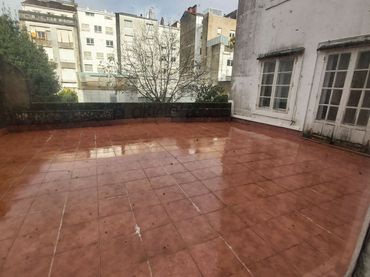 Piso con ascensor en venta en Montero Ríos