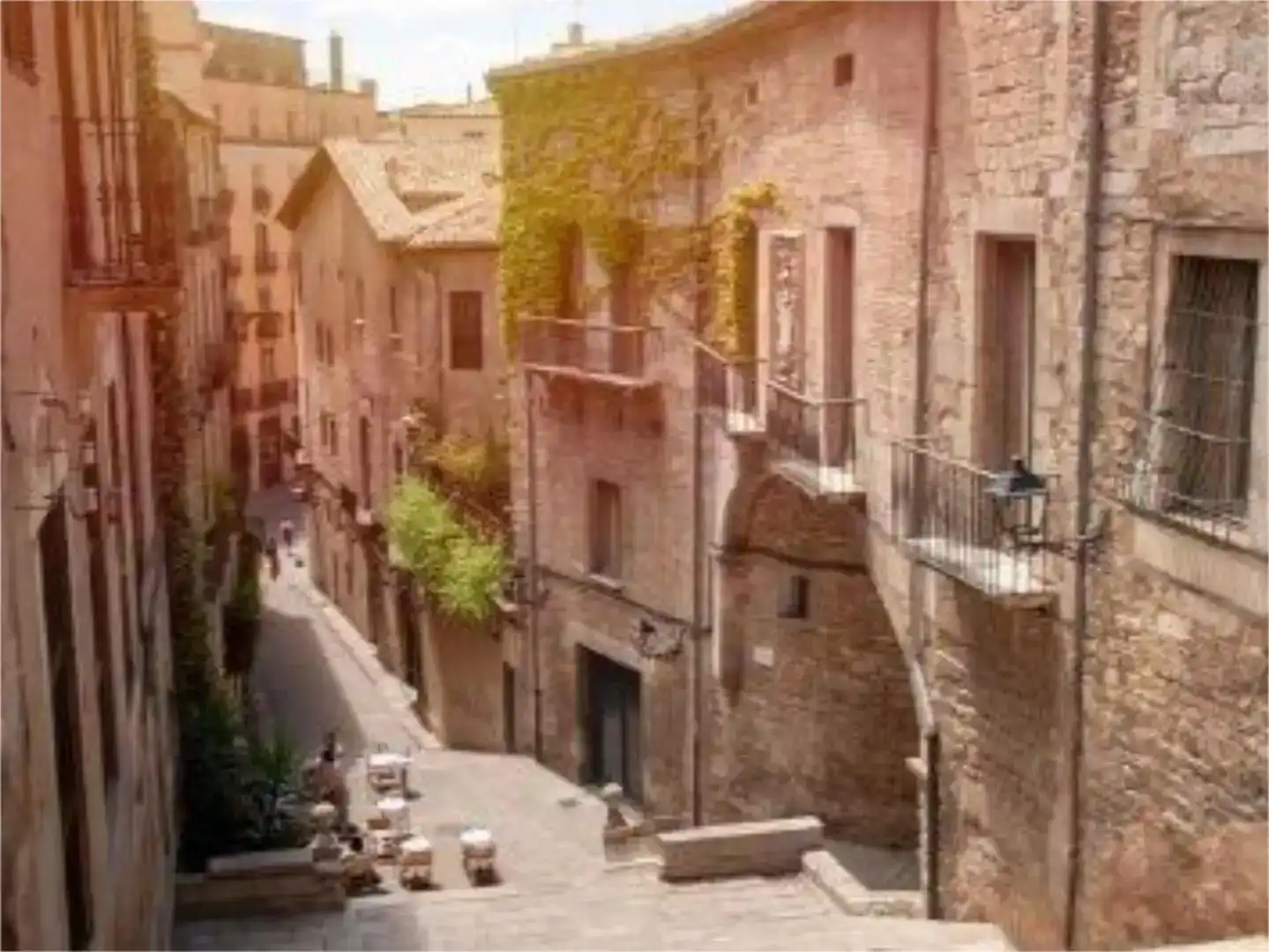 Vista exterior de Pis en venda en Girona Capital amb Aire condicionat i Balcó