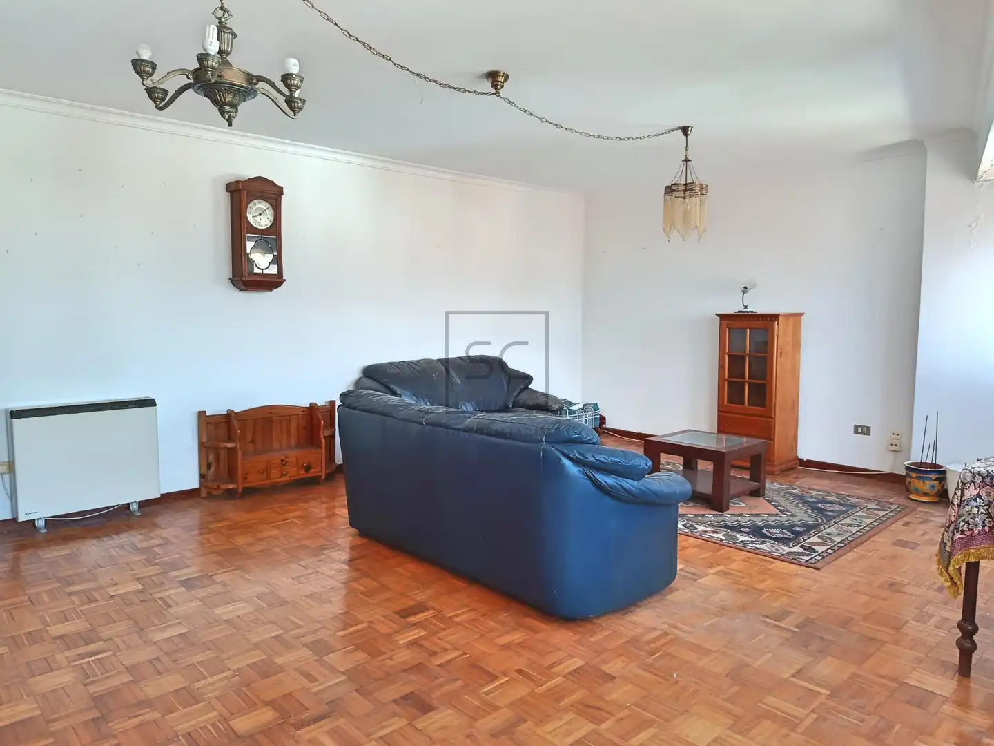 Sala d'estar de Pis en venda en Ferrol amb Calefacció, Parquet i Traster