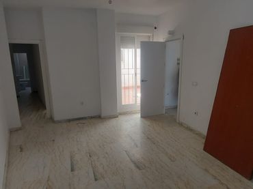 Pis amb piscina en venda a Calle Hermanos Pinzón 57