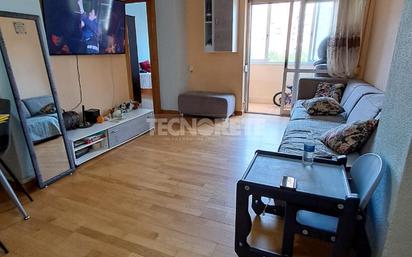Sala d'estar de Pis en venda en  Madrid Capital amb Aire condicionat, Calefacció i Terrassa