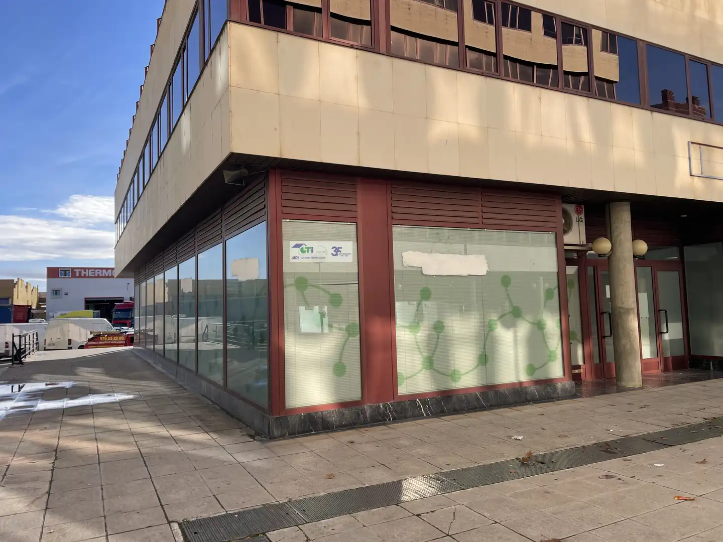 Vista exterior de Local de alquiler en Zaragoza