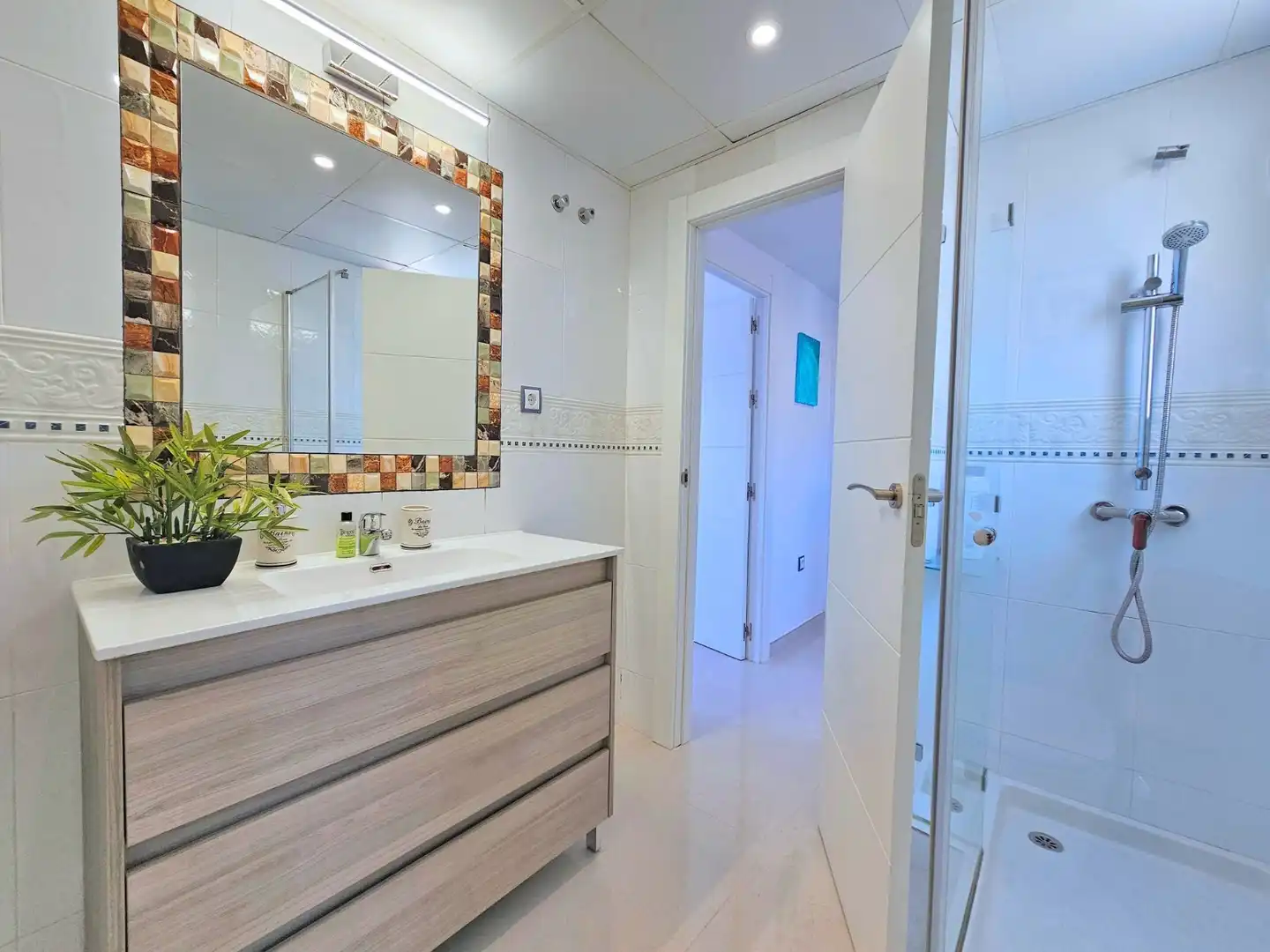 Bathroom of Ground floor for rent in La Manga del Mar Menor  with Air Conditioner, Heating and Terrace