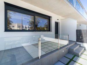 Terrassa de Casa adosada en venda en Cambrils amb Aire condicionat, Jardí privat i Traster