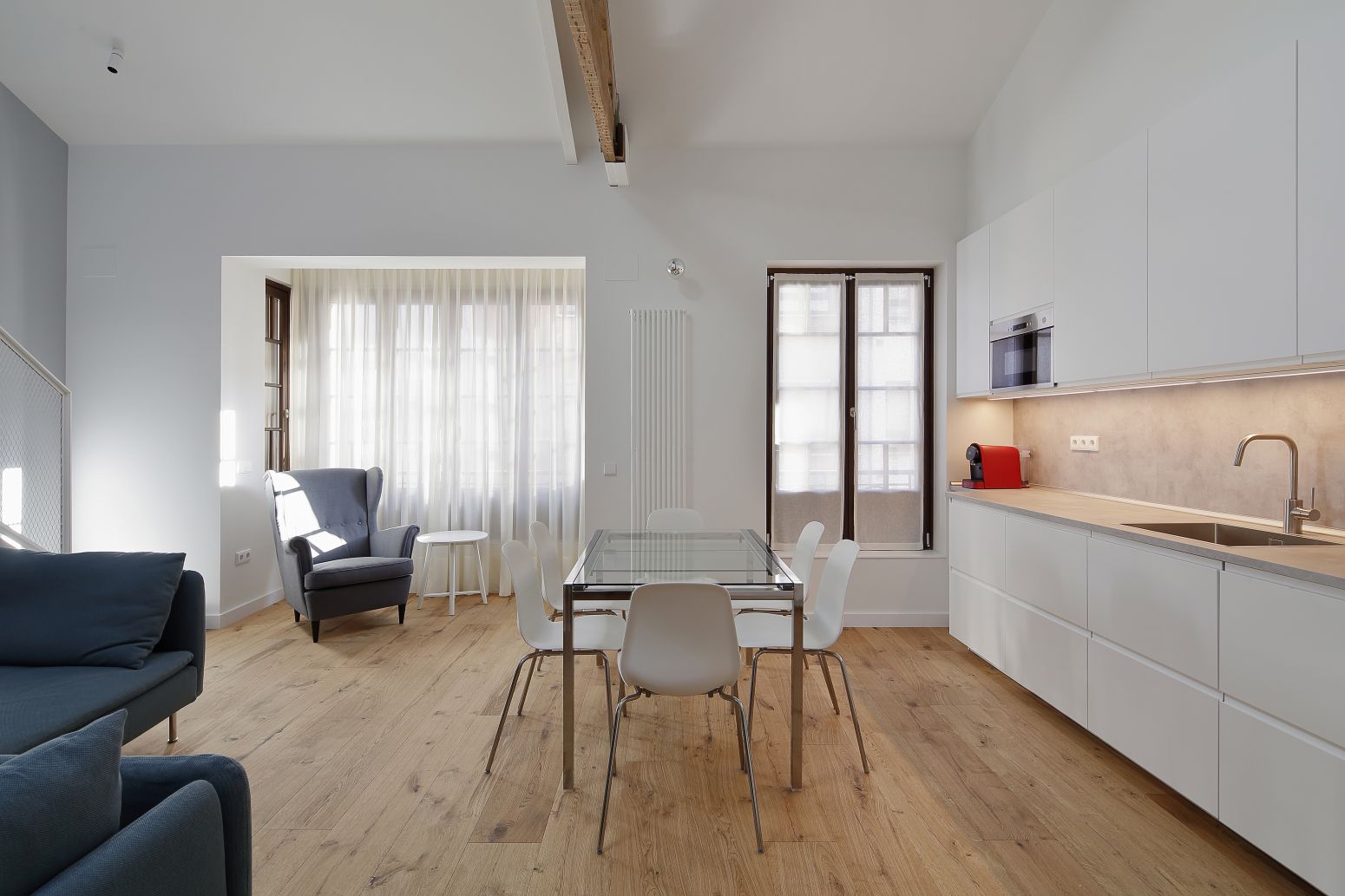 Menjador de Pis en venda en Gijón  amb Calefacció