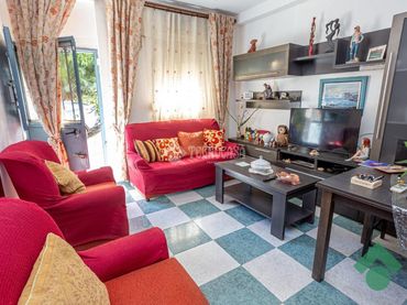 Casa aparellada en venda a La Granja - La Colina - Los Pastores