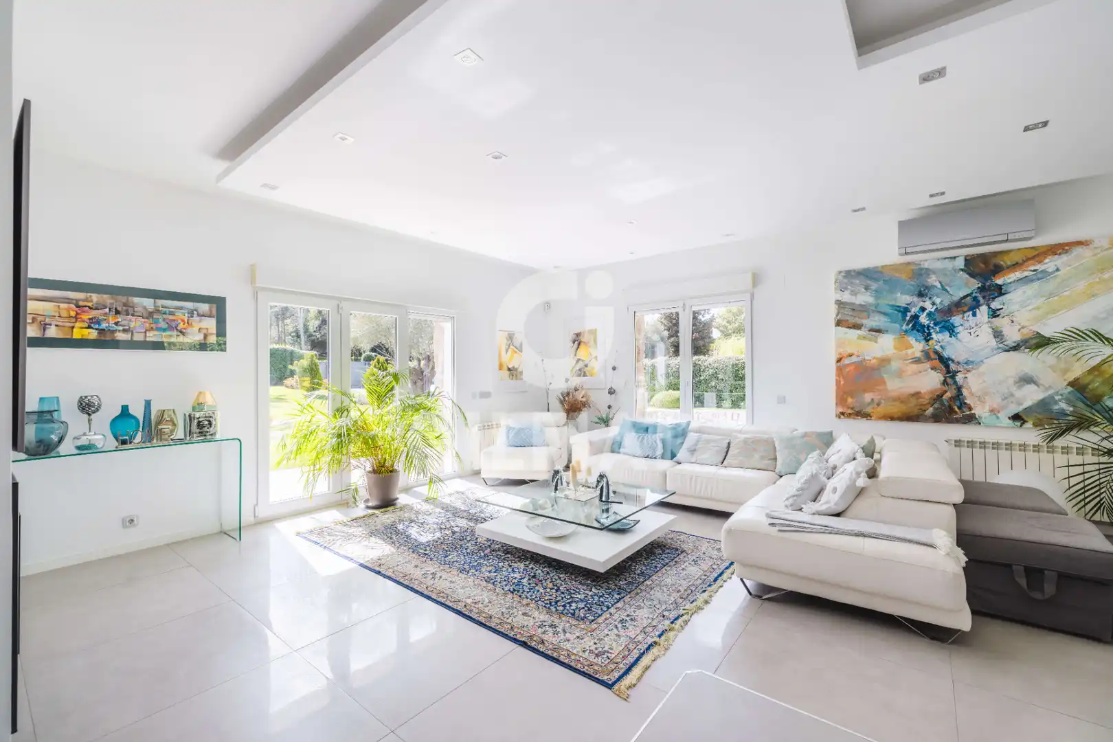 Living room of Houses for sale in Las Rozas de Madrid  with Air Conditioner, Heating and Private garden