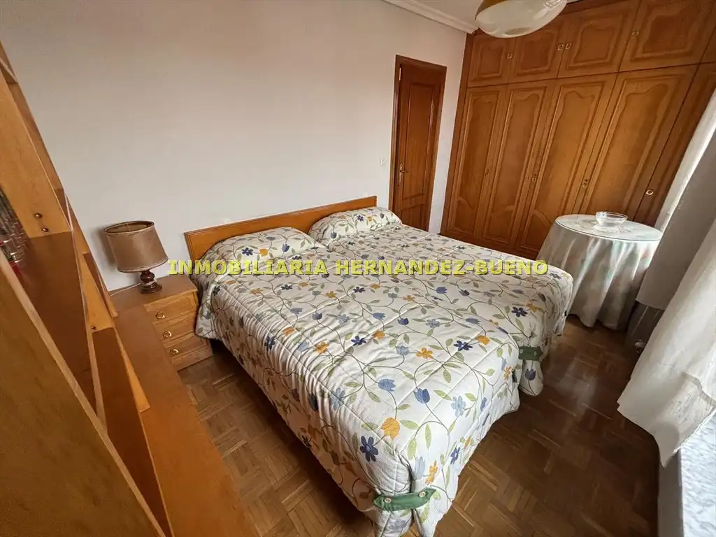 Bedroom of Flat for sale in Salamanca  with Heating and Balcony