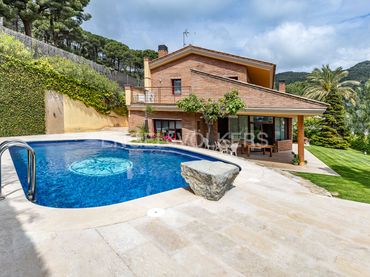 Casa con balcone in vendita a Premià de Dalt
