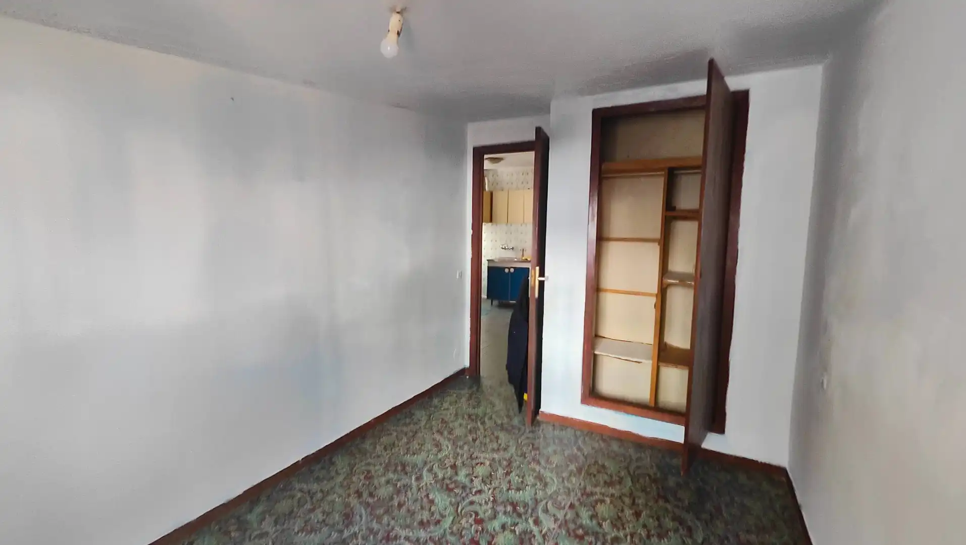 Habitación de Piso en venta en Santiago de Compostela  con Calefacción y Trastero