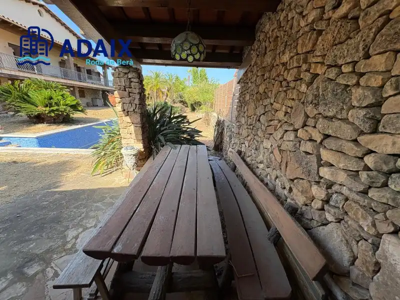 Casa o chalet en venta en Roda de Berà con Terraza, Trastero y Piscina