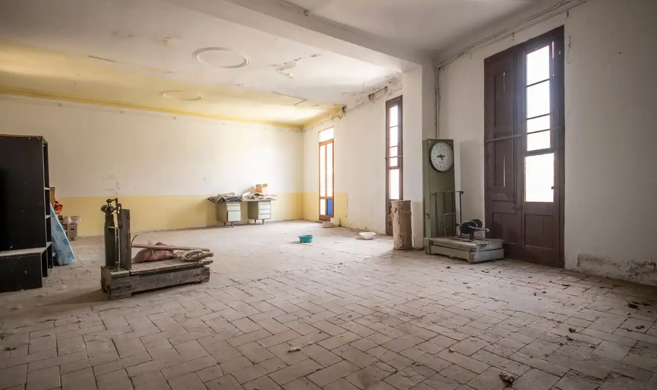 Buildings for sale in Torrelavit