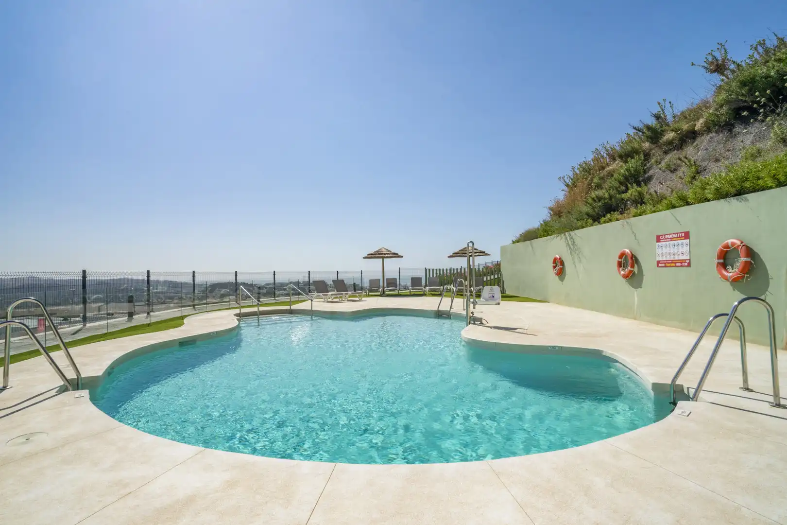 Piscina de Àtic en venda en Mijas amb Aire condicionat, Calefacció i Terrassa
