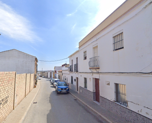 Vista exterior de Casa adosada en venda en La Lantejuela 