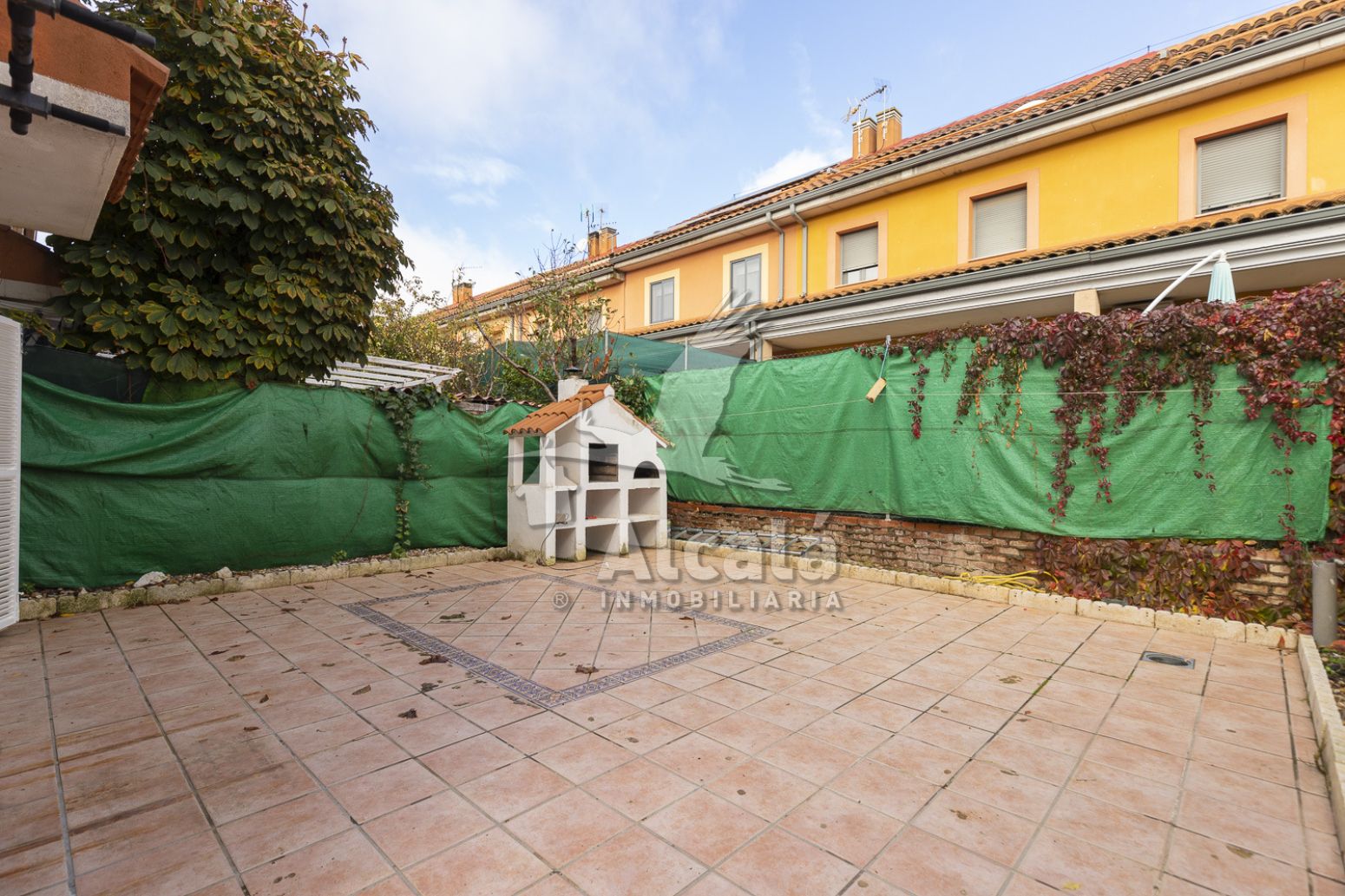 Jardín de Casa adosada en venta en Pioz con Calefacción