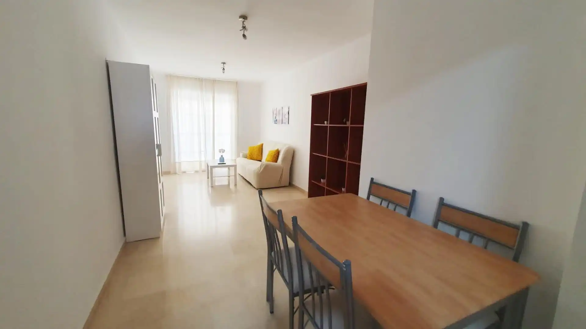 Flat for rent in Calle Calle la Regente, La Trinidad