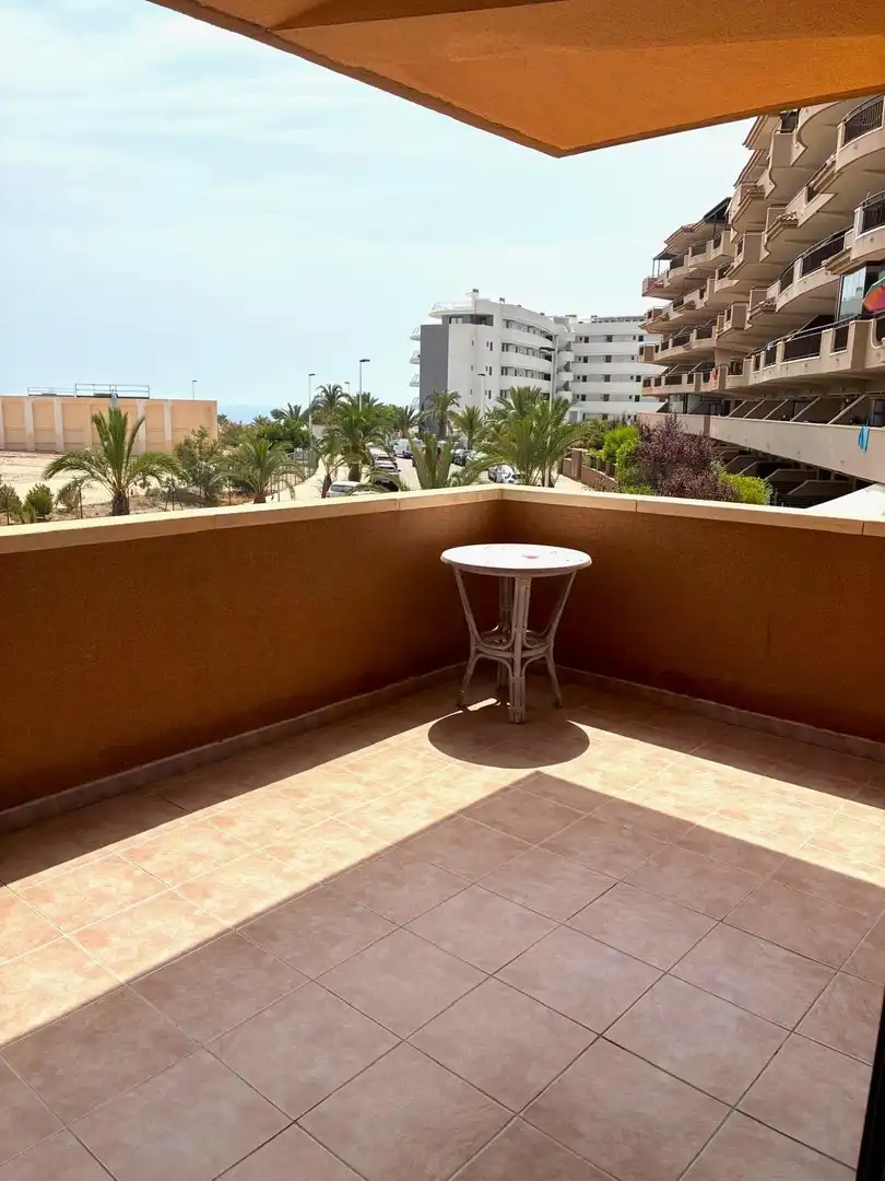 Flat with terrace for sale in Los Arenales del Sol, imagen 5