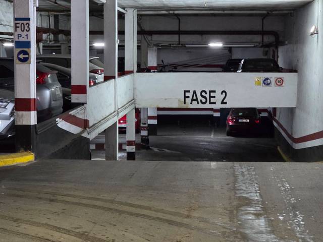 Garaje en Alquiler en Urbanización Parque Roma, 10F en Ciudad Jardín - Parque Roma