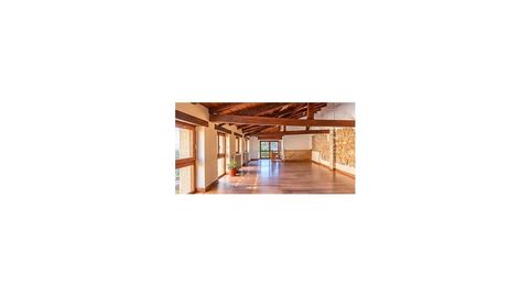 Hay casas grandes. Y luego están las que te obligan a contar las habitaciones dos veces.