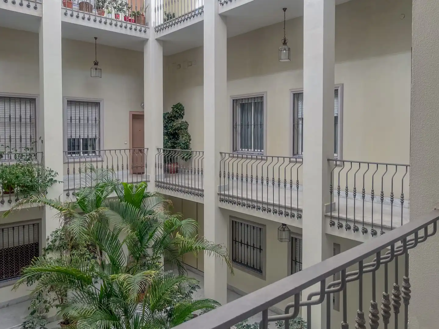 Außenansicht von Wohnung zur Miete in Sevilla mit Klimaanlage und Heizung