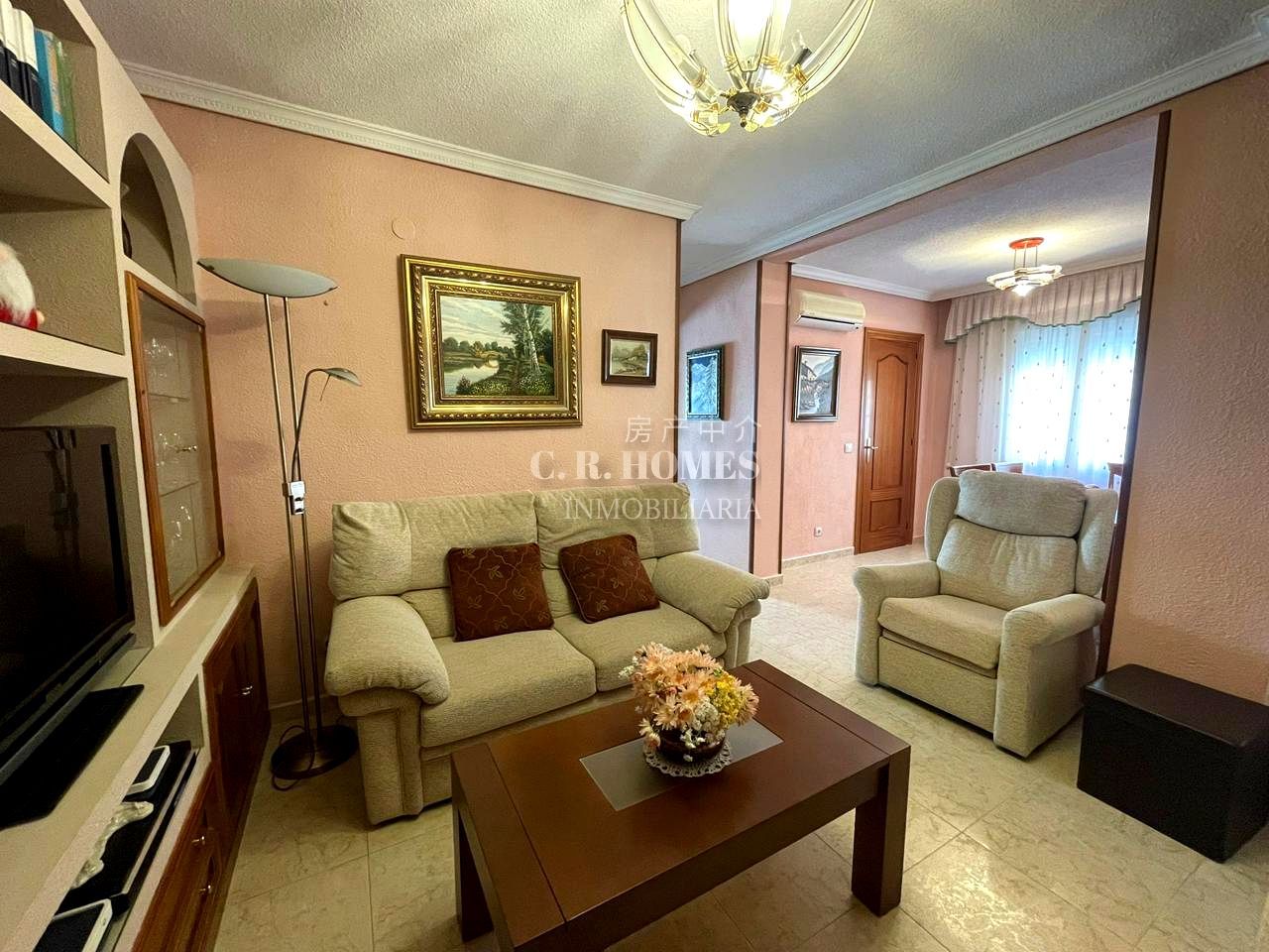 Sala d'estar de Pis en venda en Getafe amb Aire condicionat, Calefacció i Terrassa