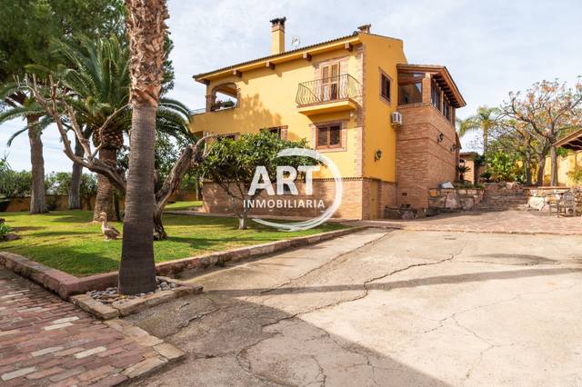 Casa-chalet en Venta en Lo Rat Penat en Corral Nou - Montros - Estepar