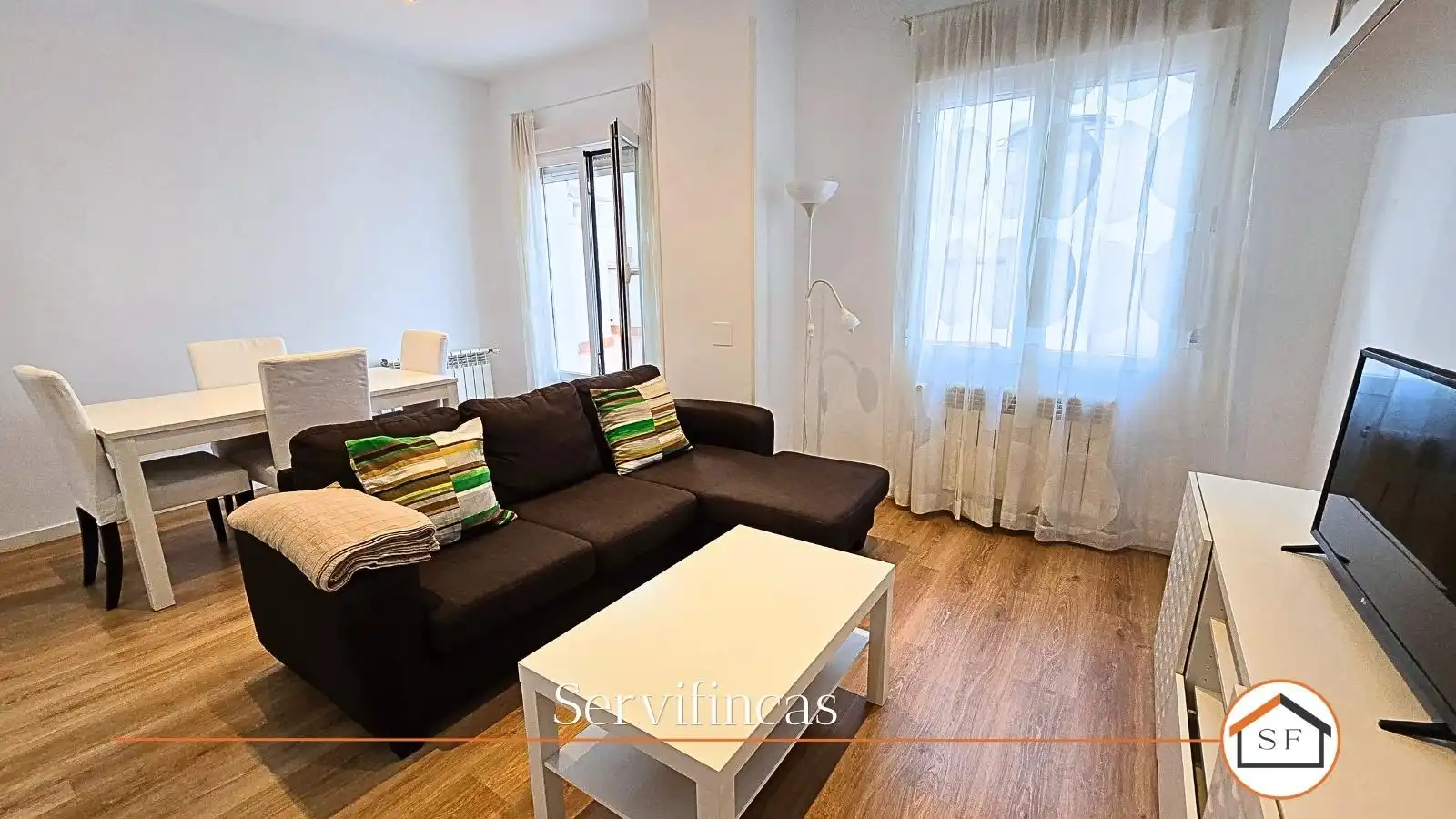 Living room of Flat for rent in Madrid  with Heating and Furnished