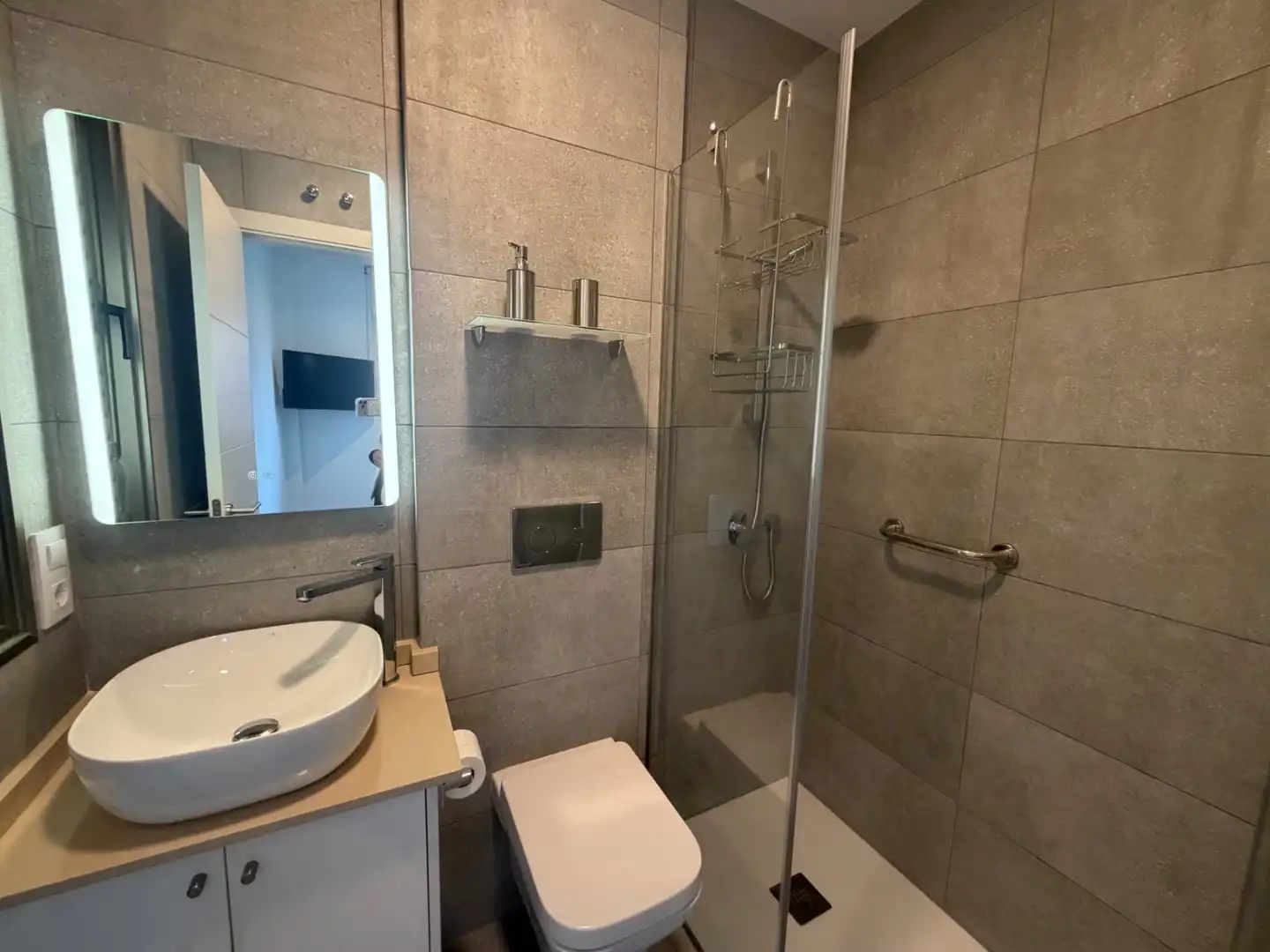 Bathroom of Flat for sale in Santa Cruz de Tenerife  with Storage room, Furnished and Oven