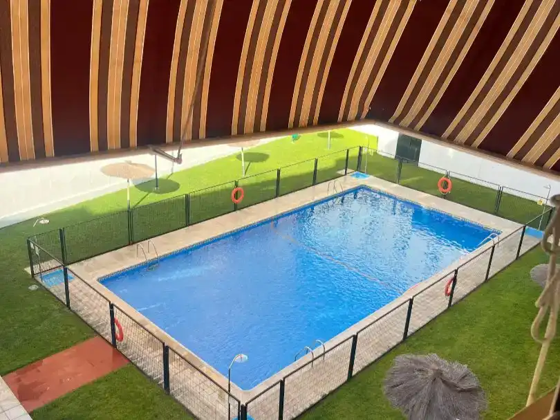 Schwimmbecken von Wohnung zur Miete in Mérida mit Klimaanlage, Parkett und Schwimmbad