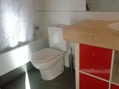 Bany de Pis en venda en Barcelona amb Aire condicionat i Calefacció