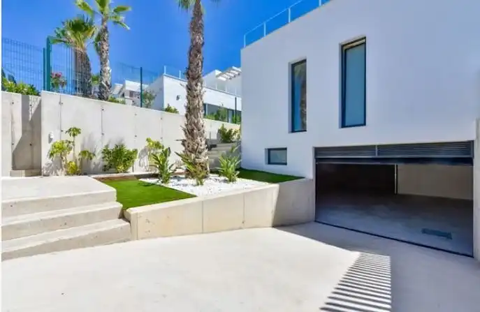 Casa amb piscina en venda a Carrer Amsterdam, imagen 7