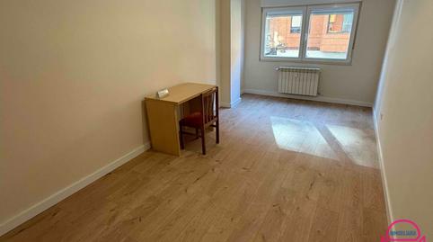 Foto 3 de Pis de lloguer a Brianda de Olivera, San Claudio - La Chantría, León Capital