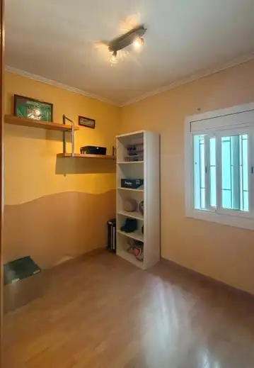 Habitación de Piso en venta en Sant Feliu de Llobregat con Calefacción y Parquet