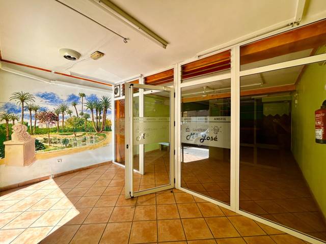 Local comercial en Alquiler en Calle BENITO PEREZ GALDOS en Pont Nou - Corazón de Jesús