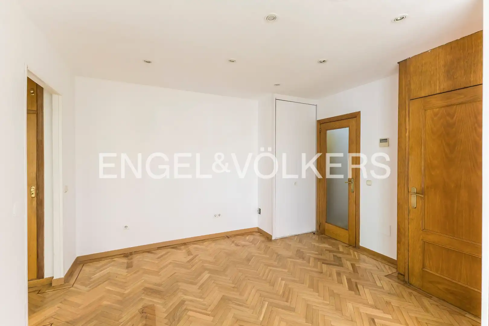 Wohnzimmer von Wohnung zur Miete in Madrid mit Klimaanlage, Heizung und Privatgarten