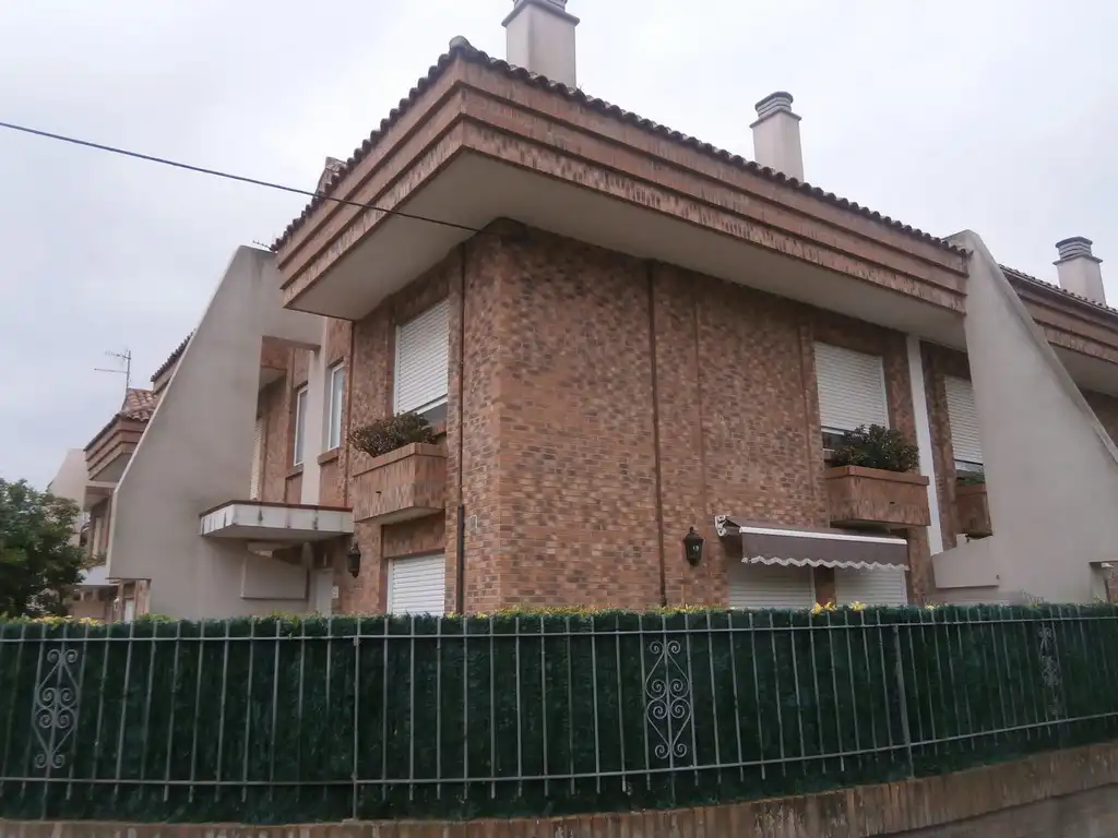 Vista exterior de Casa o chalet en venta en Ribadesella