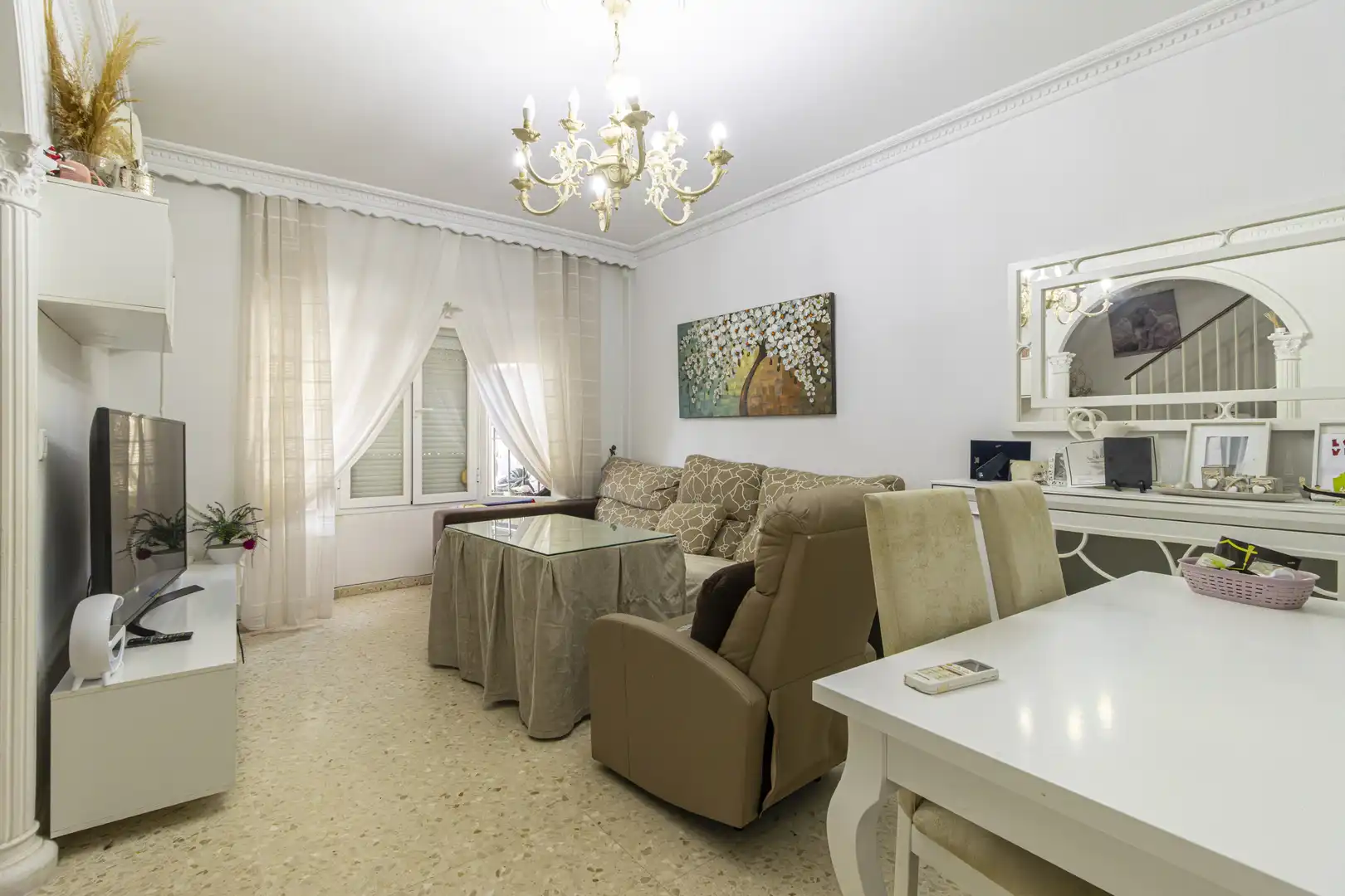 Sala d'estar de Casa o xalet en venda en El Retiro - Parque Atlántico - Ronda este