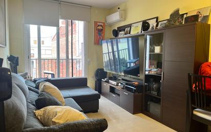 Living room of Flat for sale in El Vendrell  with Air Conditioner, Heating and Terrace