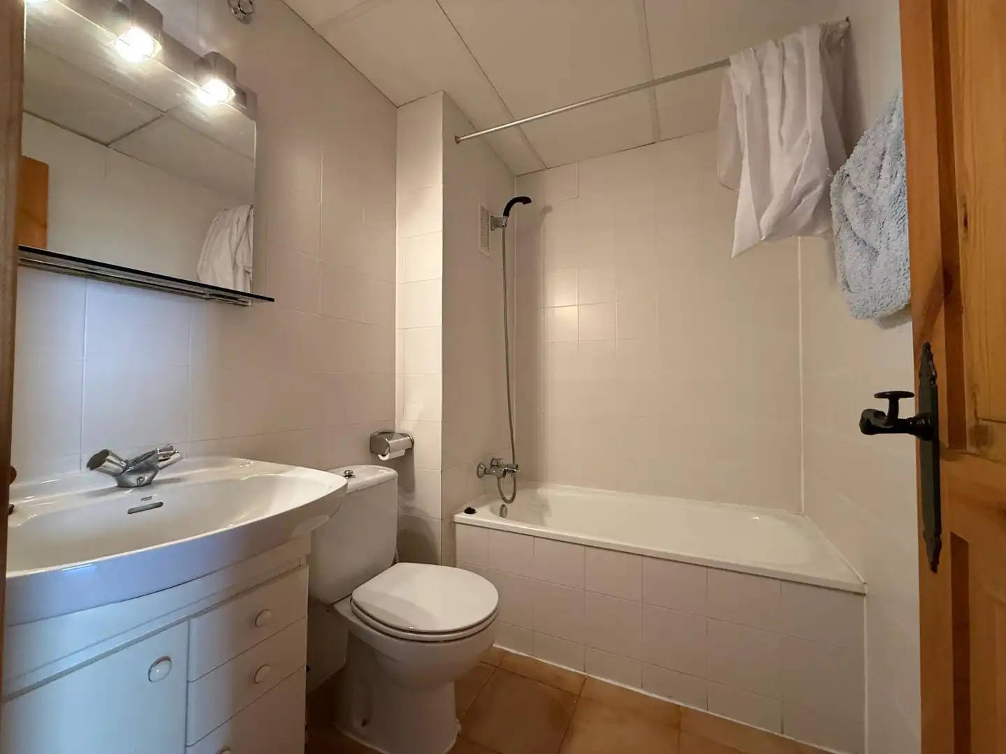 Baño de Apartamento en venta en La Vall de Boí