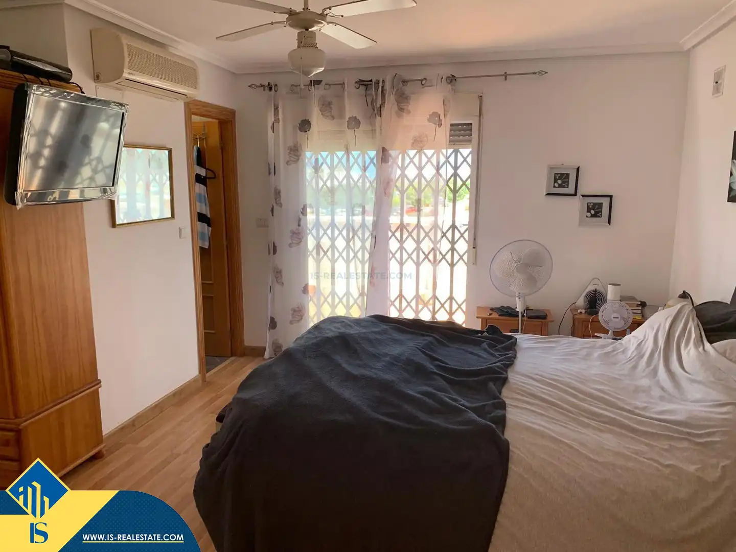 Chalet con piscina en venta en Los Balcones - Los Altos, imagen 3