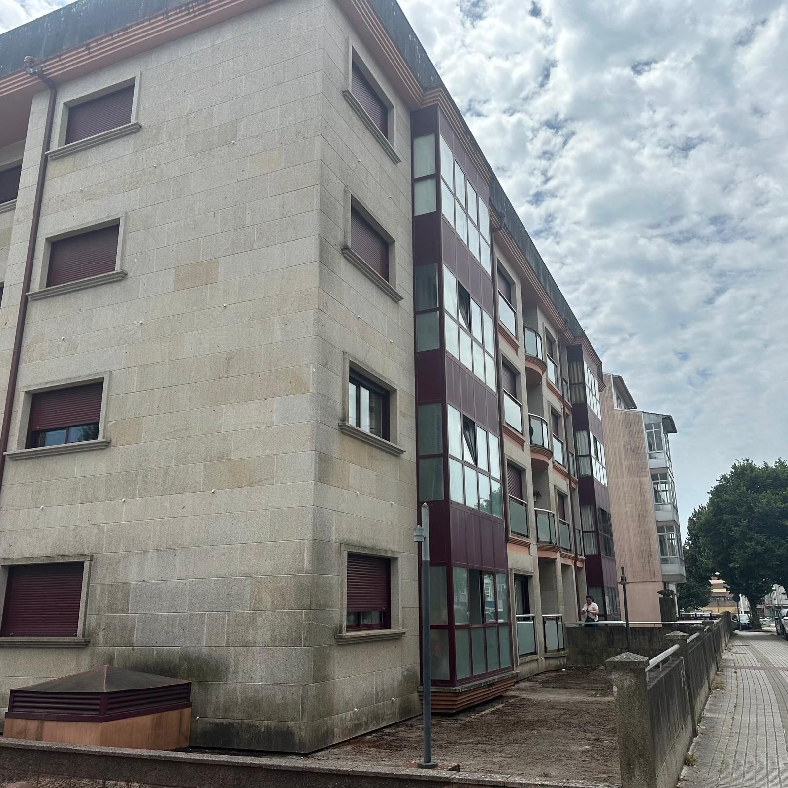 Vista exterior de Piso en venta en Pontevedra Capital  con Terraza y Trastero