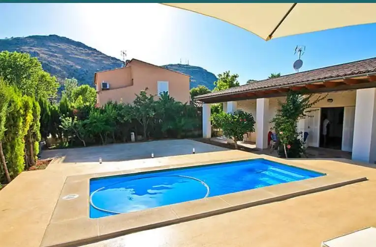 Piscina de Casa o xalet en venda en Alcúdia amb Jardí privat, Terrassa i Moblat